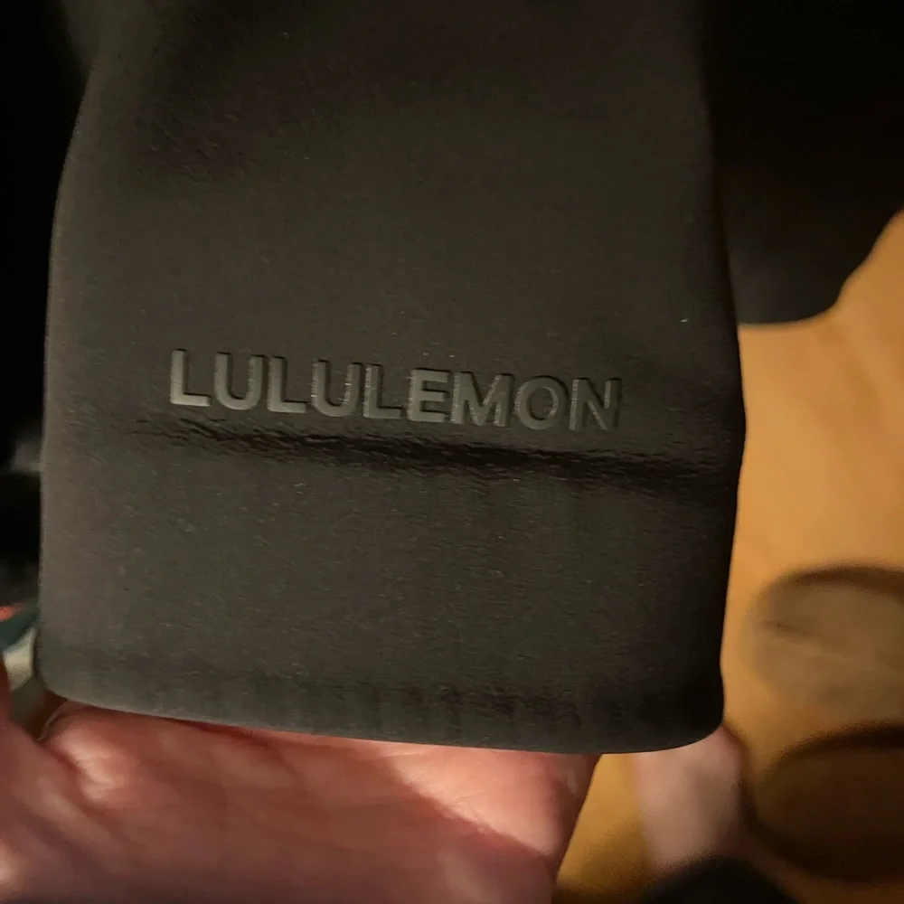 Lululemon Athletica RepelShell Rain Jacket - Picture 12 of 12